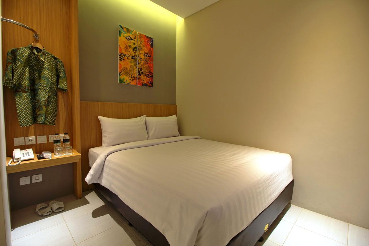 Vinotel Cirebon Exterior photo
