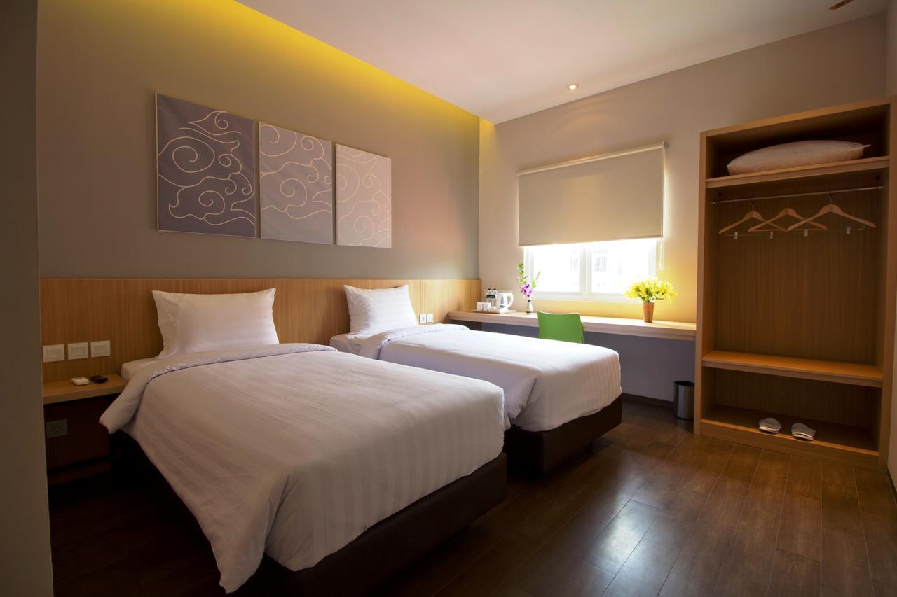 Vinotel Cirebon Exterior photo