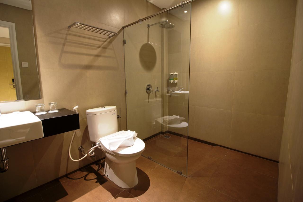 Vinotel Cirebon Exterior photo